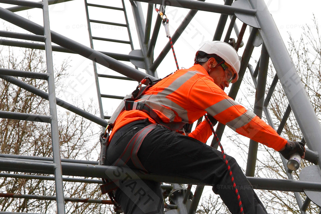 JSP Pioneer Double Fall Arrest Kit - 2 Point Harness Inc Rucksack | FAR1115