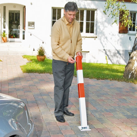 Traffic Line Controller A Insitu Being Installed