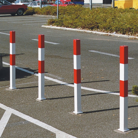 Traffic Line Minder B Cast In Red White Square In Situ