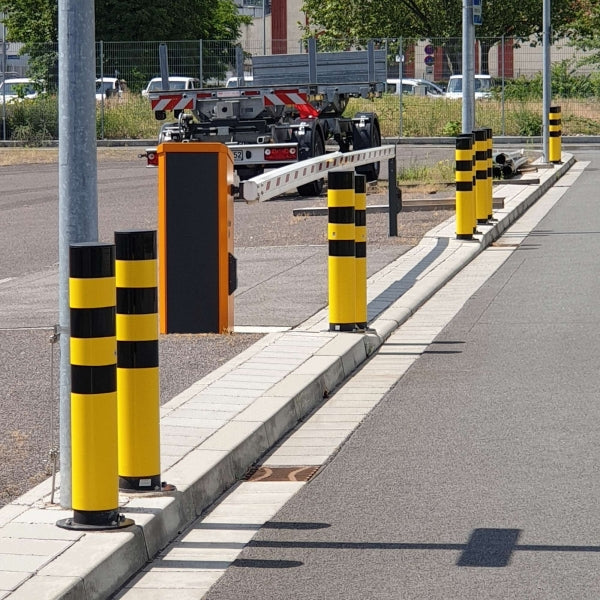 Black Bull Flex Hd Bollard Carpark