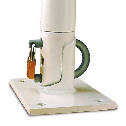 Traffice Line Defender Locking Mechanism